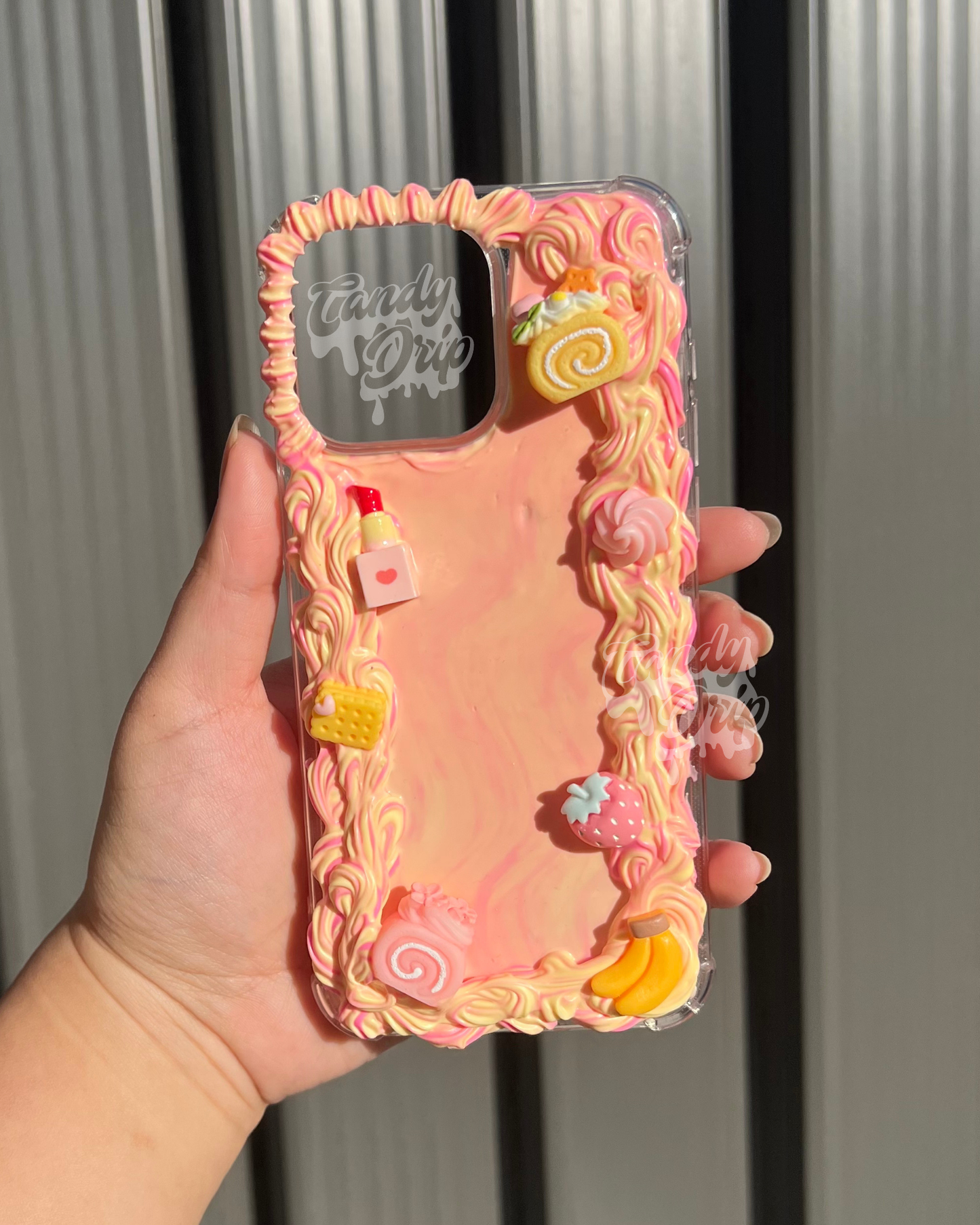 Roll Cake - iPhone 15 Pro Max