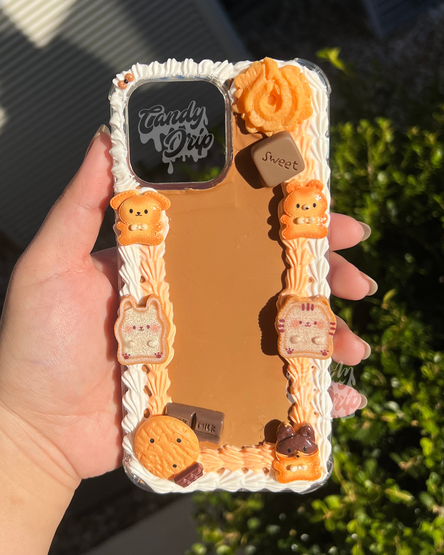 Cookie Spread: Chocolate Chip - iPhone 14 Pro